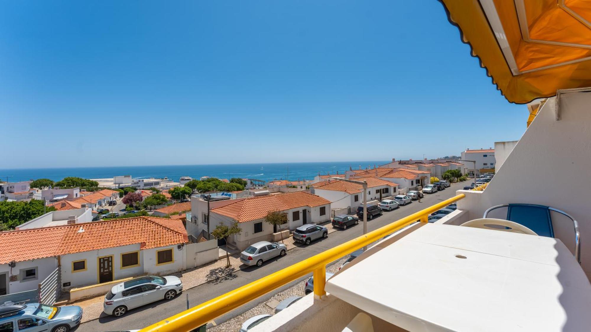 Typical T2 In Albufeira W/ Balcony By Lovelystay Buitenkant foto