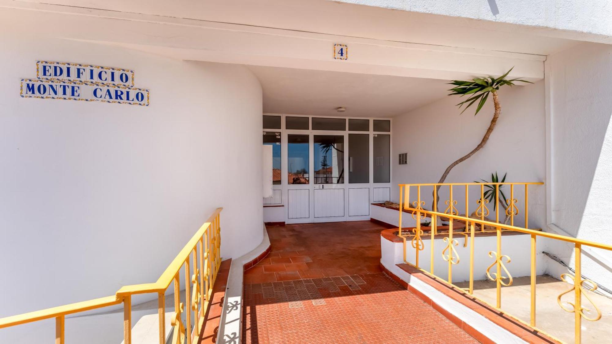 Typical T2 In Albufeira W/ Balcony By Lovelystay Buitenkant foto
